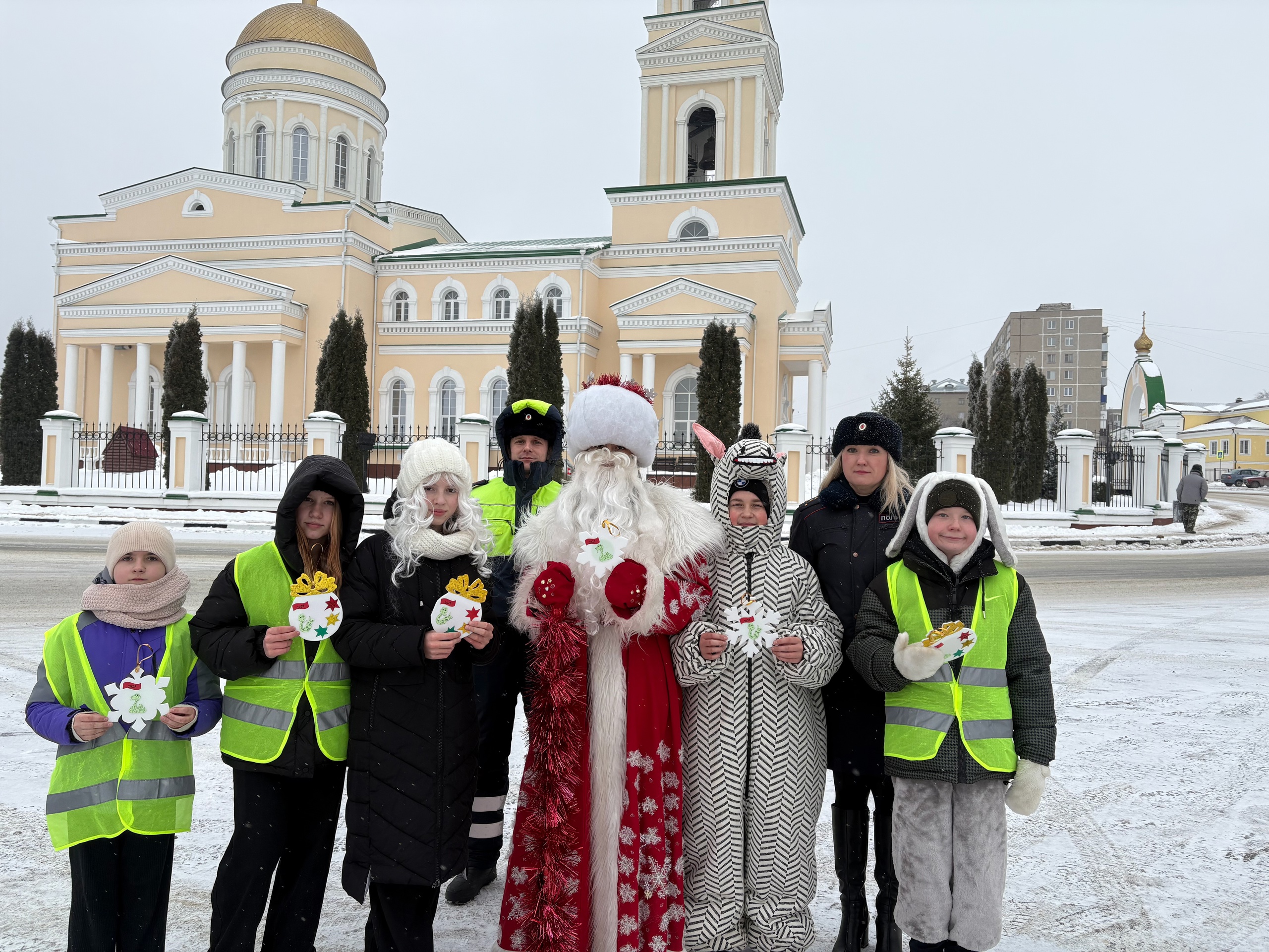 Вольск встречает Новый год на безопасных дорогах!